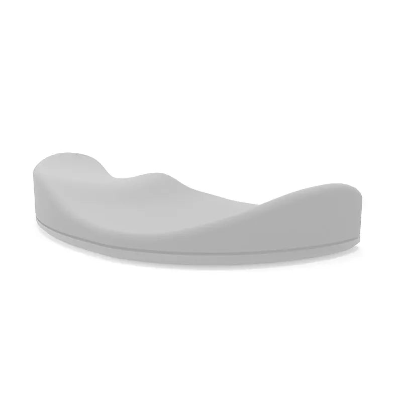 Weiße ERGOSLIDE Handgelenkauflage mit ergonomischer Form, designed zur Unterstützung des Handgelenks und Förderung einer natürlichen Handhaltung bei der Mausnutzung.